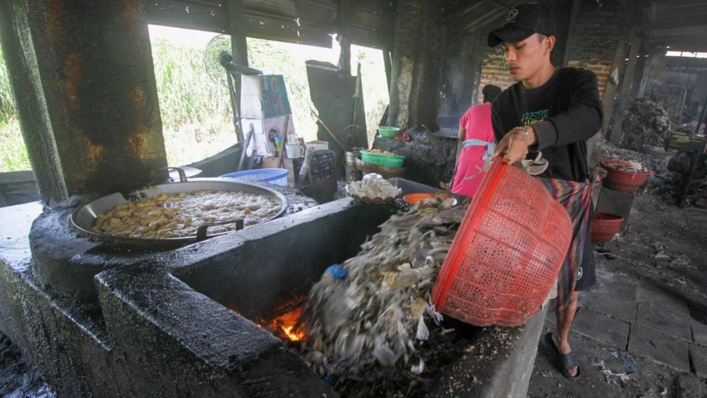 upaya-pengurangan-penggunaan-sampah-plastik-di-indutri-tahu-1747622997994_169