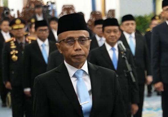 drajad-wibowo-dilantik-oleh-presiden-prabowo-subianto-sebagai-wakil-menteri-koordinator-bidang-perekonomian-di-istana-negara-j-1790843867108_169